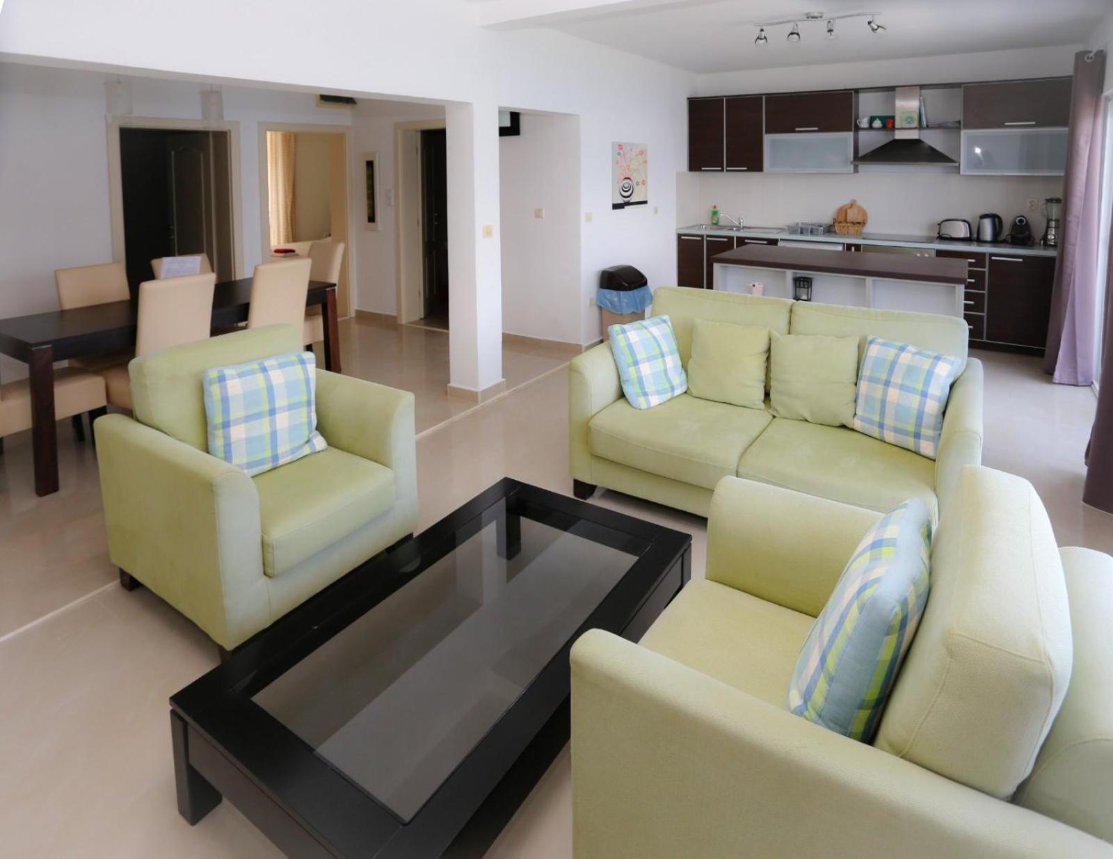 Mountain Bay Views Apartments Njivice Exterior photo